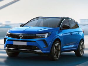 Opel GRANDLAND 1.5 130CV AT8 Business Elegance in noleggio lungo termine